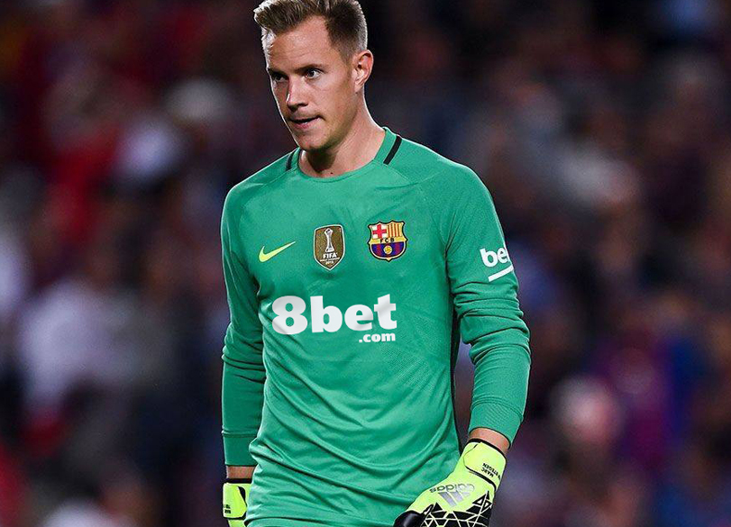  特尔施特根当选半程最佳门将  