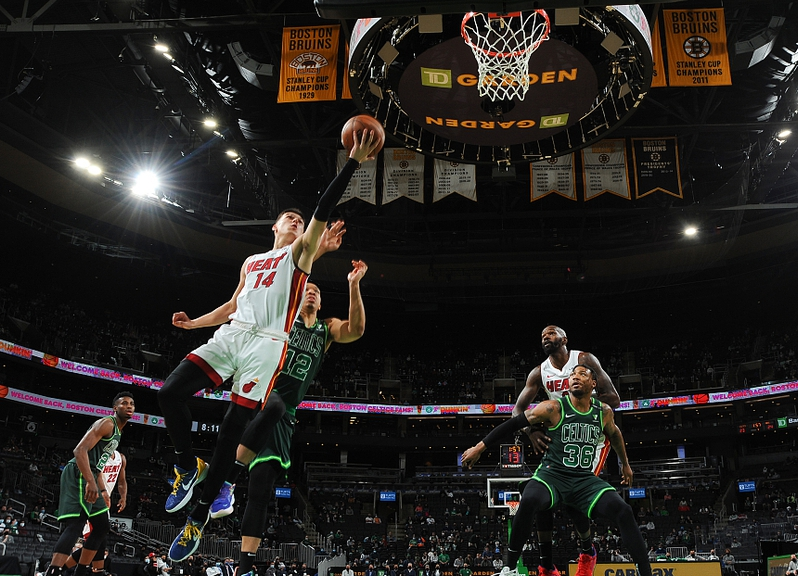 布克末节爆发太阳逆转国王延续不败金身